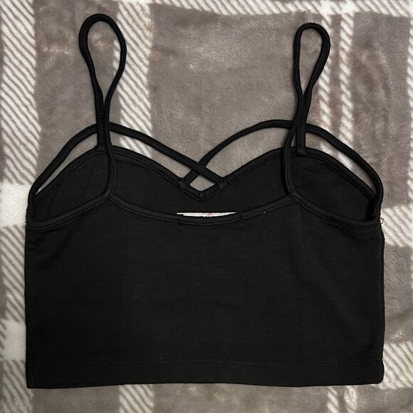 Brandy Melville Black Strappy Crop Top – Sleek & Versatile ✨ - Picture 2 of 3
